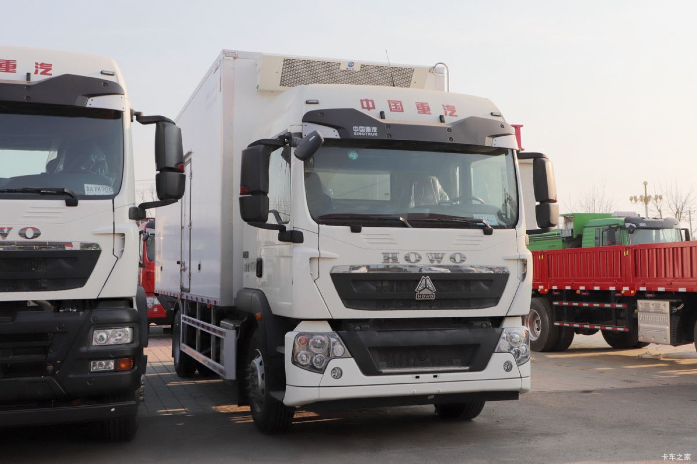 HOWO TX 4×2 Reefer Truck
