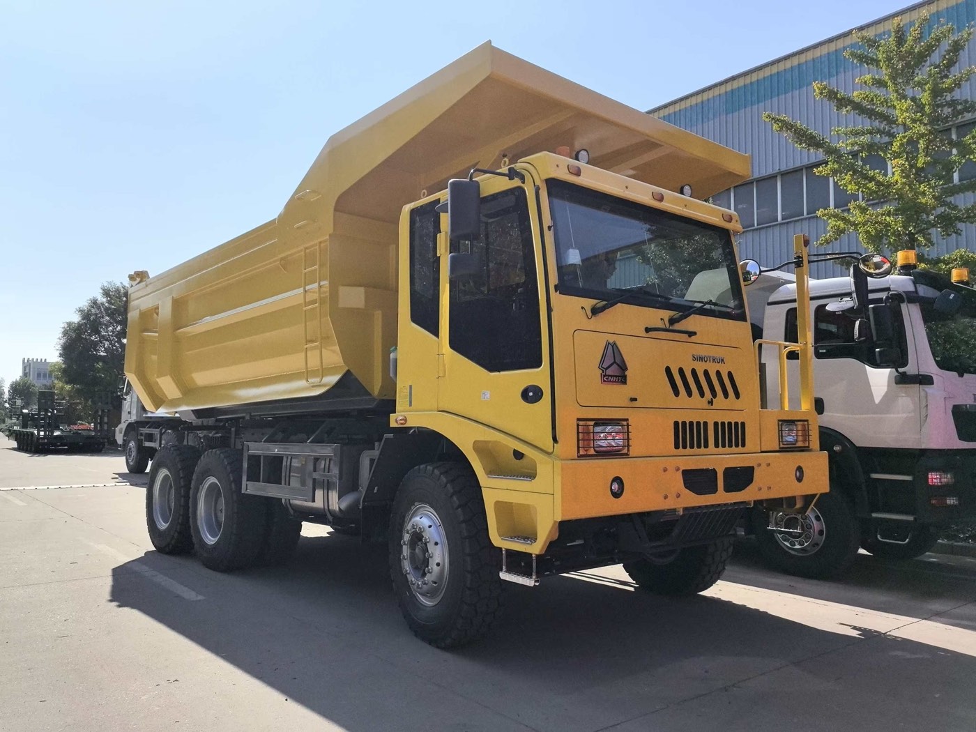 SINOTRUK Mining Truck 102