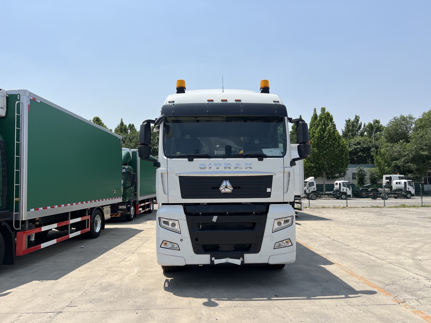 SITRAK 6×4 Curtain Cargo